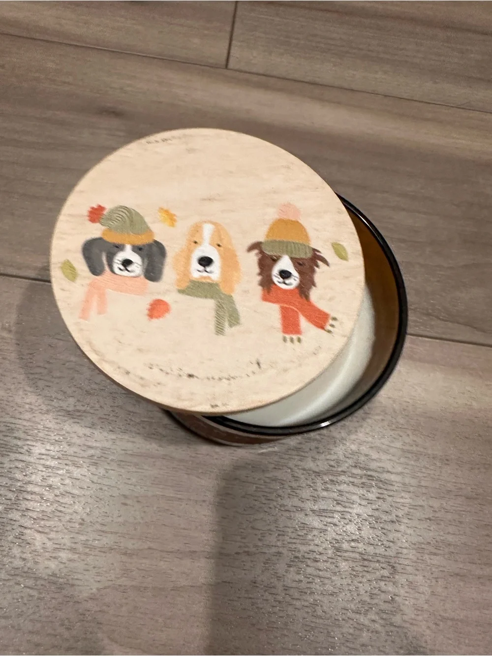 Apple Rum Bonfire Scented Candle — Amber sand and paws 🐾